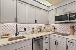 Cozy 1BR near Universal & International Drive - Image 2