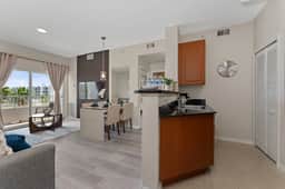 Stylish Studio | Kitchen | King + Sofa Bed - Image 4