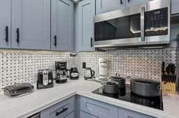 Prime Location | 1BR Apt Near Epic & OCCC - Image 4