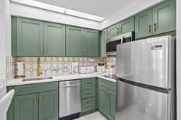 Cozy 1BR near Universal & International Drive - Image 2