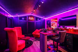 Romantic Getaway w/ Secret Room Private - Image 4