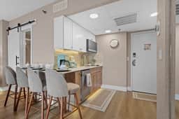 Lakefront Studio near I-Drive & ICON Park - Image 2