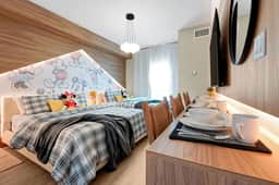 1BR studio near Disney with 2 queen beds - Image 3