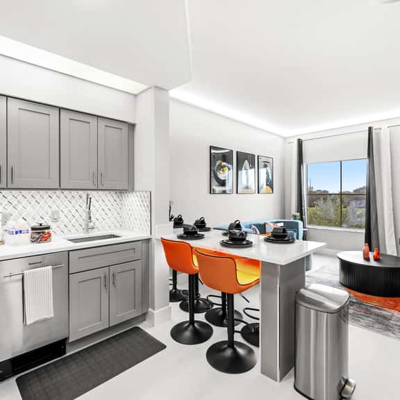 1BR Suite | Prime Orlando Location - Image 1