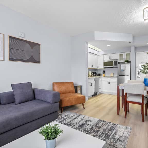 1BR Suite | Free Parking | Near Universal - Image 1