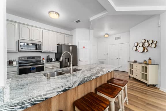 Apartment at Vista Cay Resort - Image 4