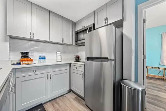 Exclusive Ground-Floor Apartment - Image 3