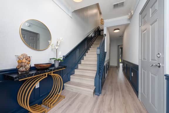 Prime Location | 3 Suites Townhome Near Universal - Image 3