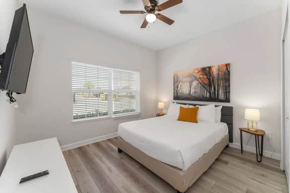 Townhome with pool at Storey Lake - Image 5