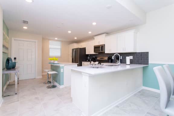Poolside Paradise at Storey Lake: 2-Bedroom - Image 4