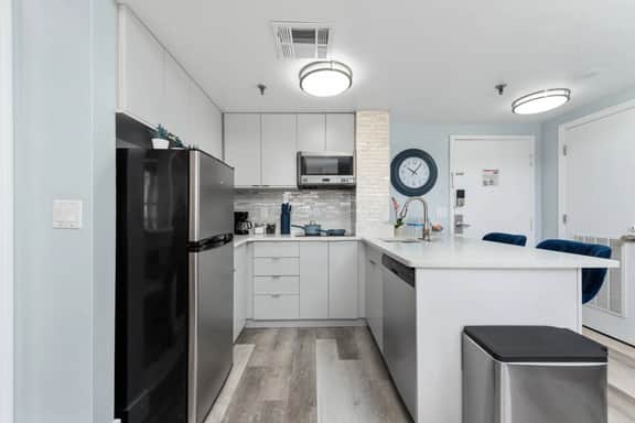 Exclusive Second-Floor Apartment - Image 4
