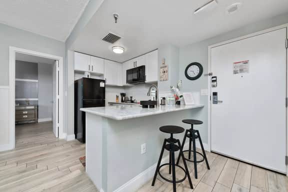 Exclusive Apartment near Universal & Inter. Drive - Image 2