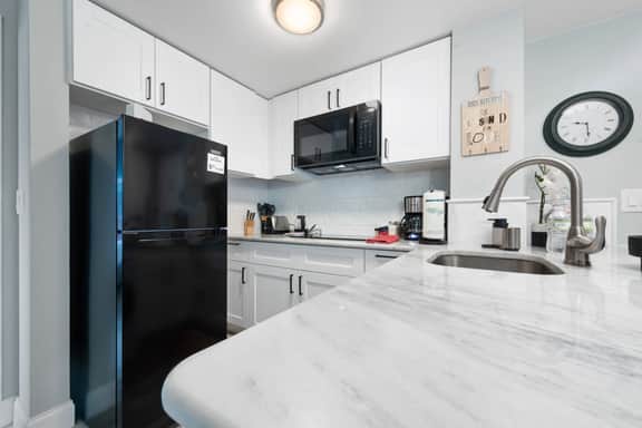 Exclusive Apartment near Universal & Inter. Drive - Image 4