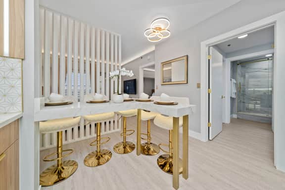 Comfortable 2BR | Near Universal Studios - Image 5