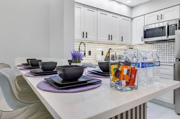 1BR | Queen + 2 Twins | Near Disney & Epic - Image 5