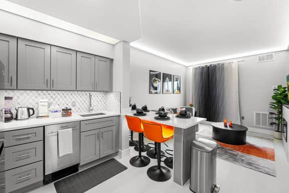 1BR Suite | Close to Vineland & Disney - Image 5