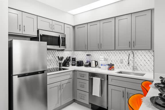 1BR Suite | Close to Vineland & Disney - Image 2