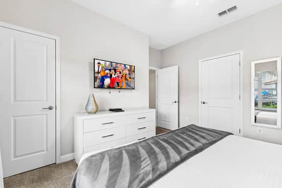 Family 4BR | Pool & Disney Nearby - Image 4