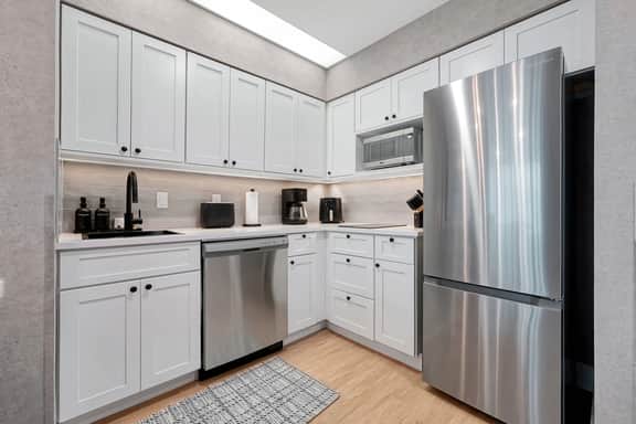 Family Condo Near Disney | Pool | Sleeps 7 - Image 2