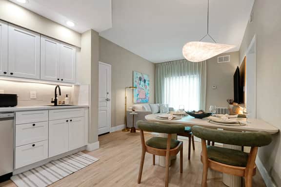 1BR apartment near Disney and universal parks - Image 5