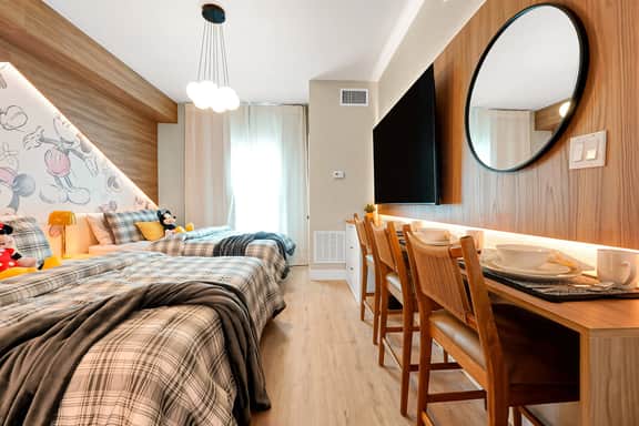 1BR studio near Disney with 2 queen beds - Image 5