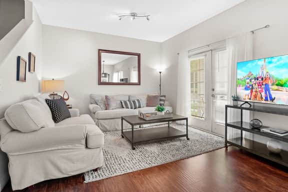 4BR townhouse sleeps 10 near Disney attractions - Image 2