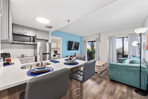 Exclusive Ground-Floor Apartment - Image 1