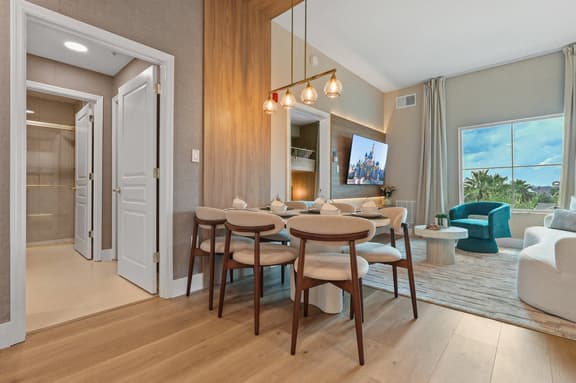 1BR apartment with 2 queens near Disney - Image 1